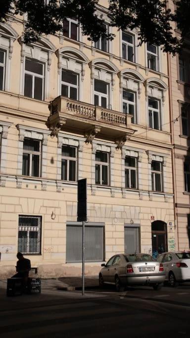Modern Apartment In The Center Of Prague Exterior photo