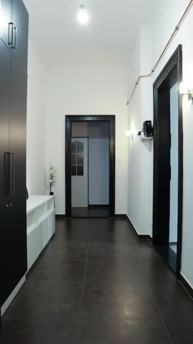 Modern Apartment In The Center Of Prague Exterior photo